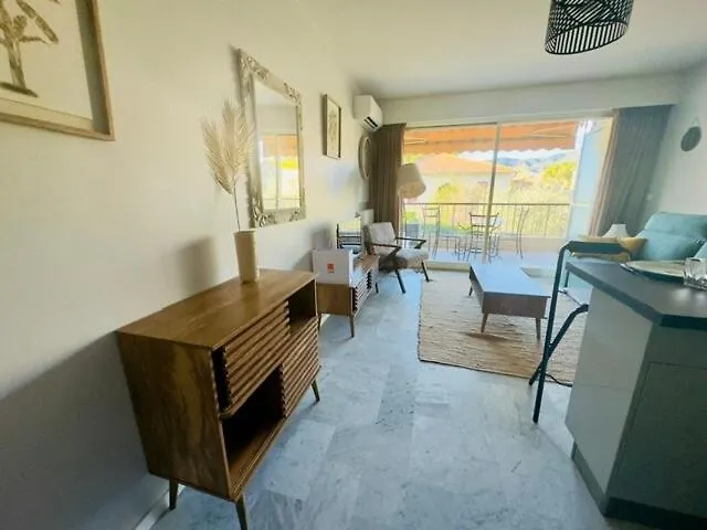 Studio La Napoule 2 Min Beach 4 People Air Conditioning Mandelieu-la-Napoule Apartment
