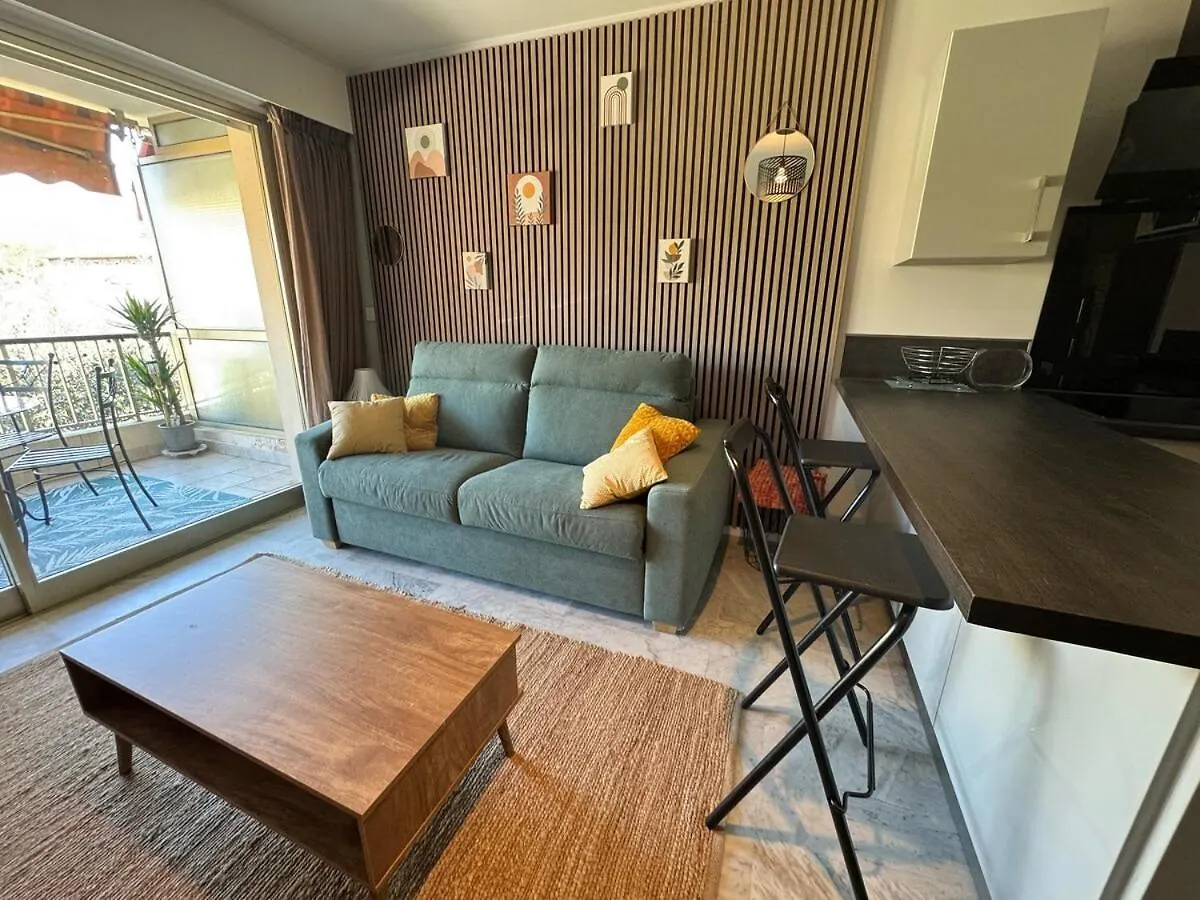Studio La Napoule 2 Min Beach 4 People Air Conditioning Mandelieu-la-Napoule